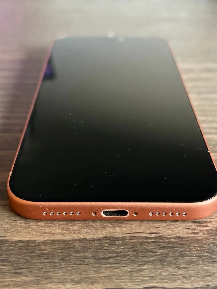 iPhone 17 Pro Max- Cosmic Orange 🍊 256 GB - Image 3