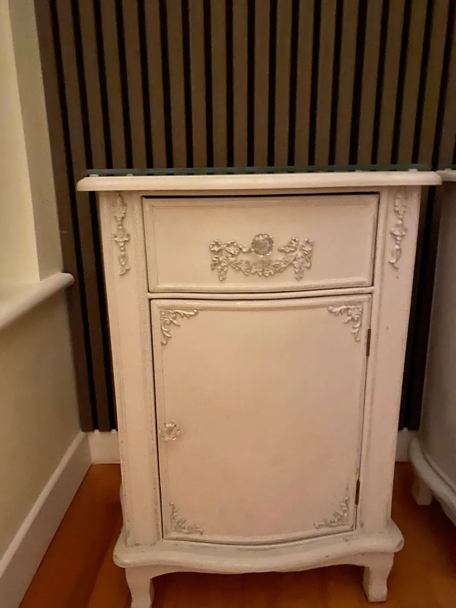 Bedside locker - Image 1