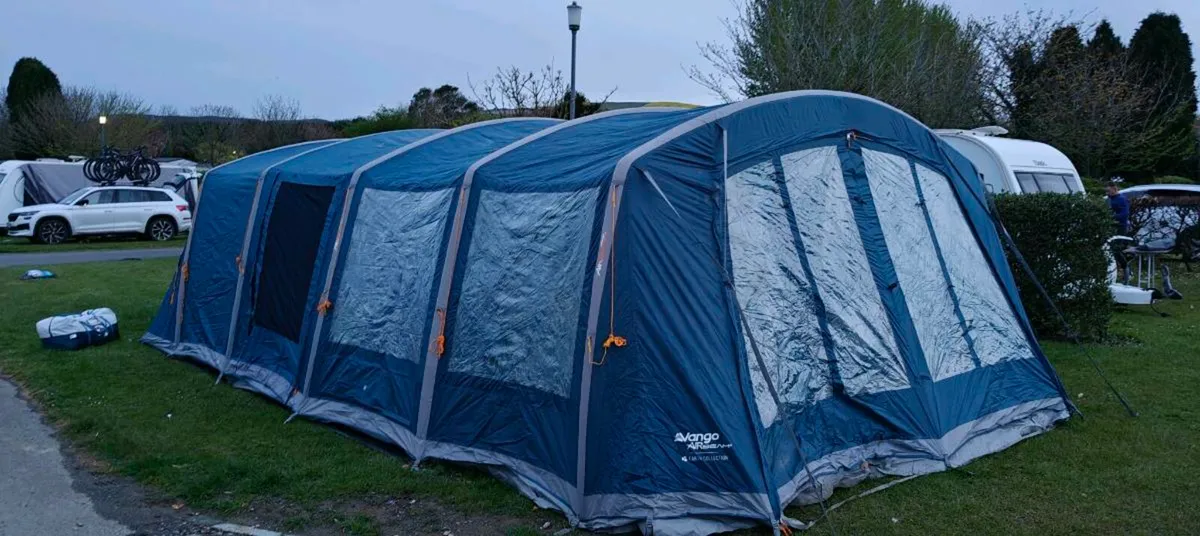 Camping set up tent/trailer and more - Image 1