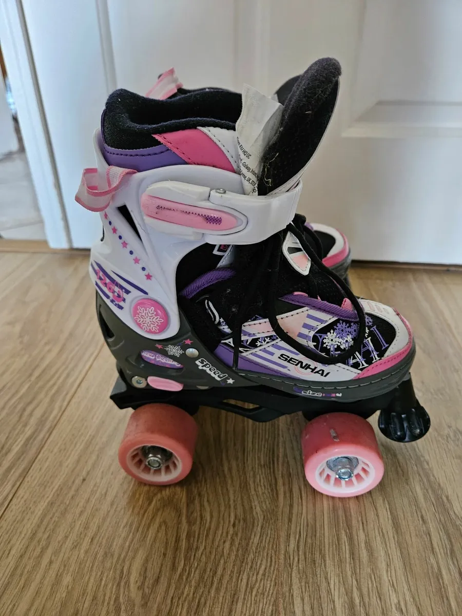 Girls Roller Skates Size 33-36 - Image 3