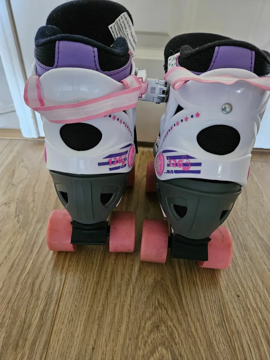 Girls Roller Skates Size 33-36 - Image 4