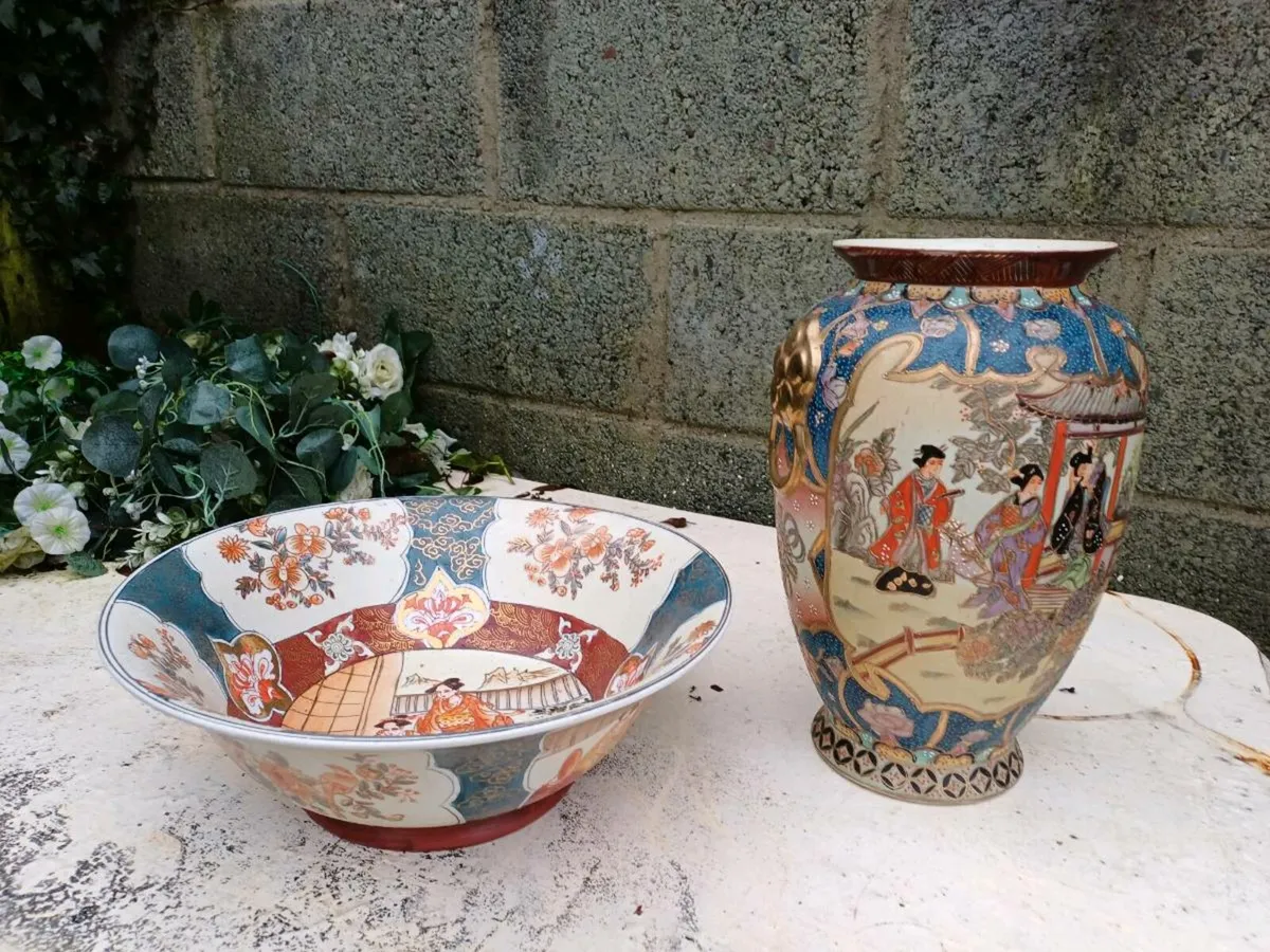 Antique Japanese Bowl & Vase - Image 1