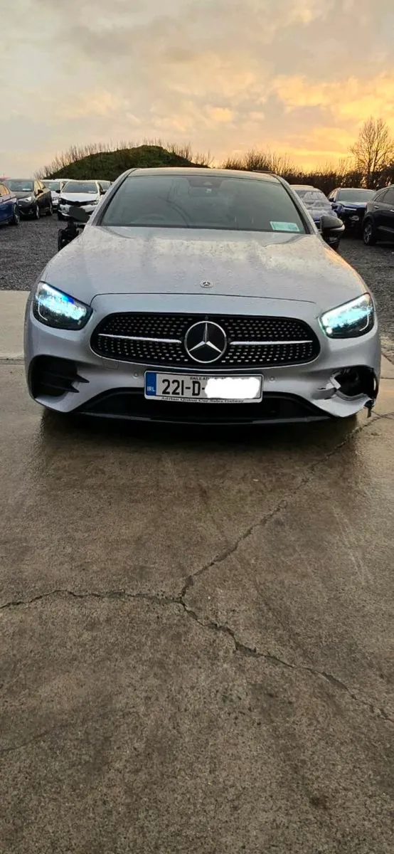 221 MERCEDES E220D AMG-LINE - Image 4