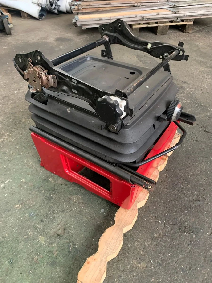 Mercedes Sprinter Air suspension seat unit - Image 1