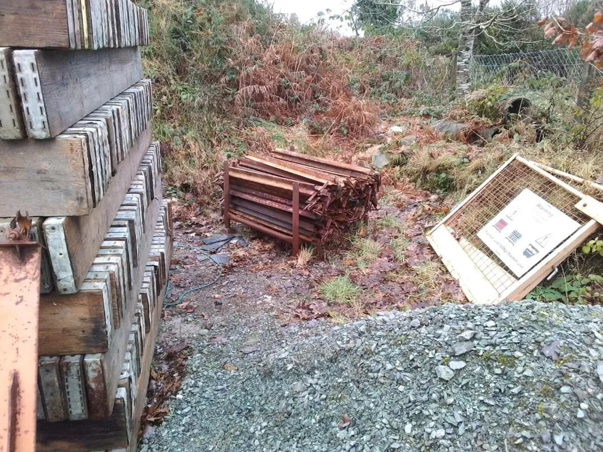 Scaffolding for sale - Image 3