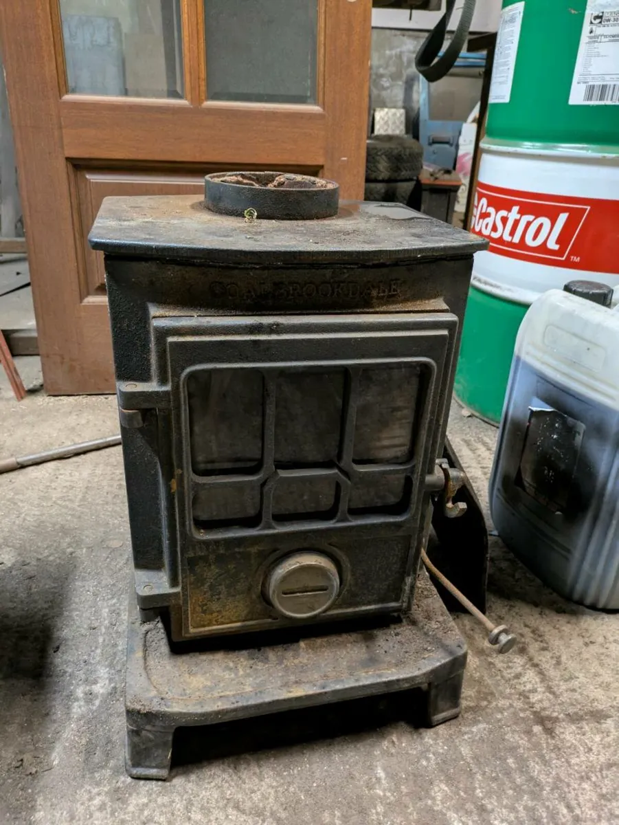 Wood burning stove - Image 1