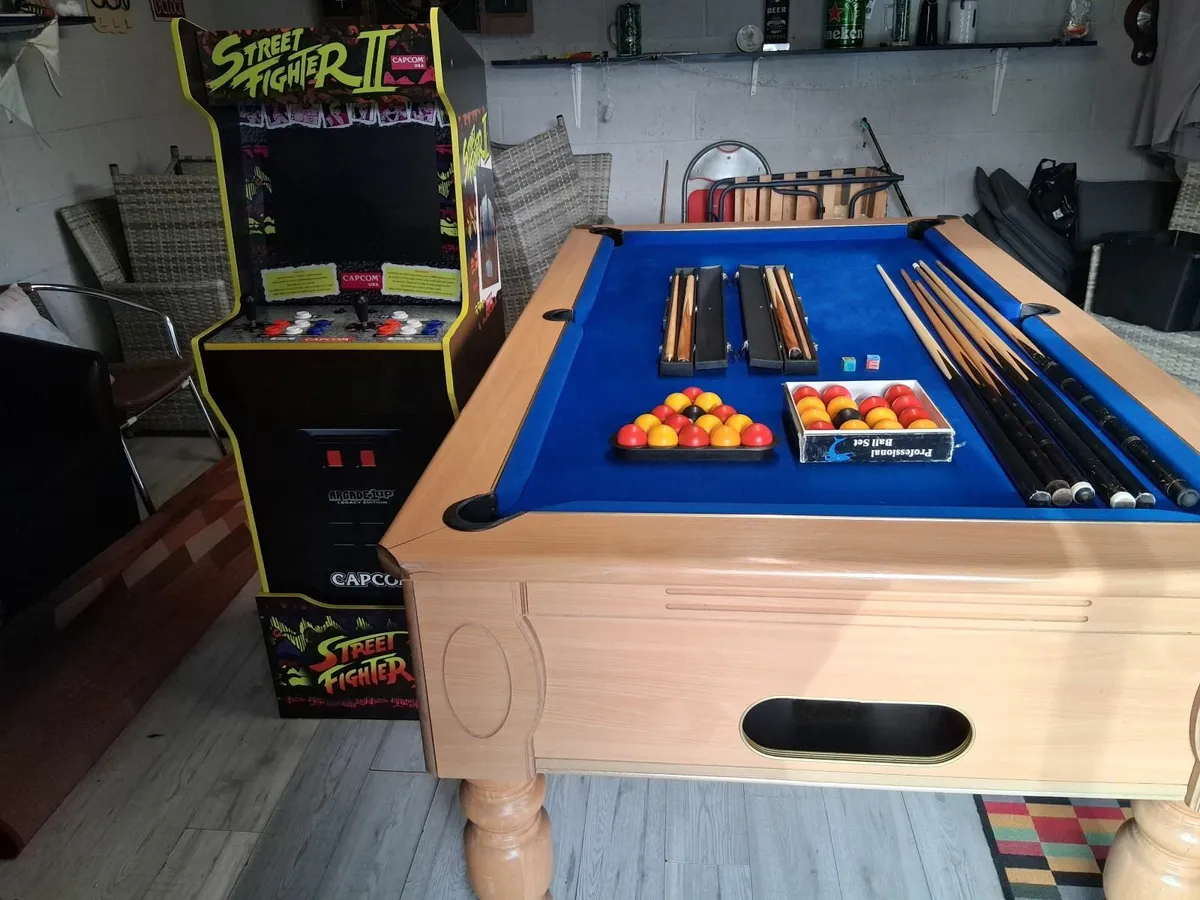 Pool table 7 foot all accessories  plus street fig - Image 1