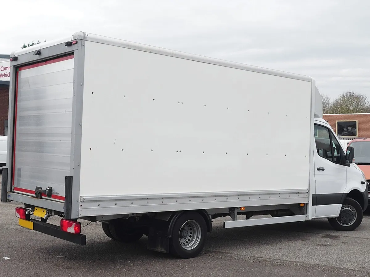 2022 Mercedes-Benz Sprinter Luton Box Van - Image 2
