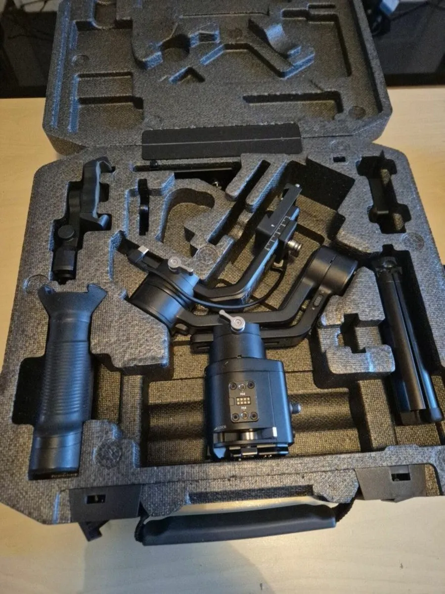 DJI Ronin SC gimbal + extras - Image 2