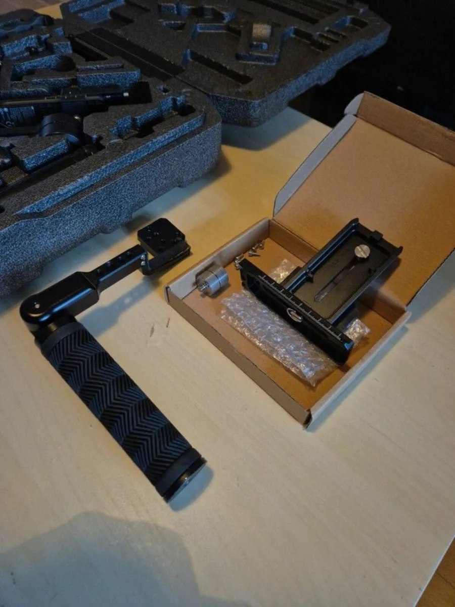 DJI Ronin SC gimbal + extras - Image 3