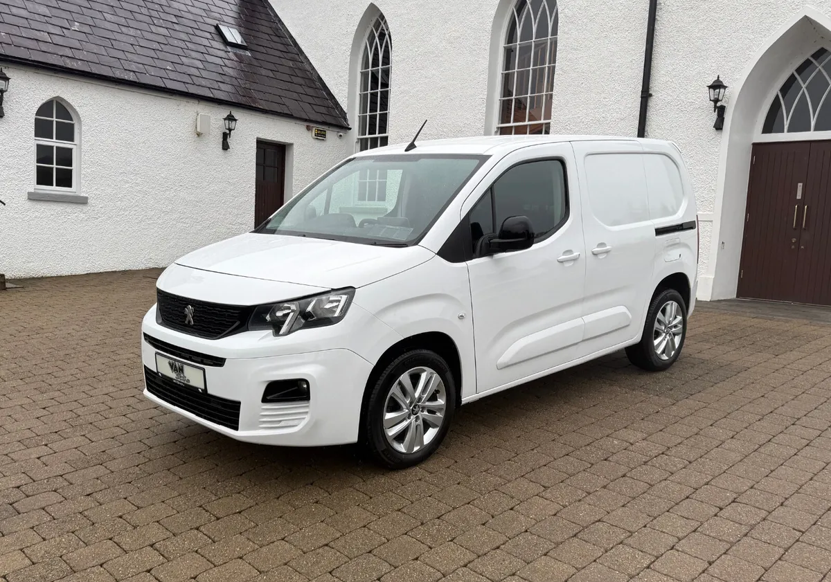 2022 Peugeot Partner Professional 1.5 BlueHDi 100b - Image 3