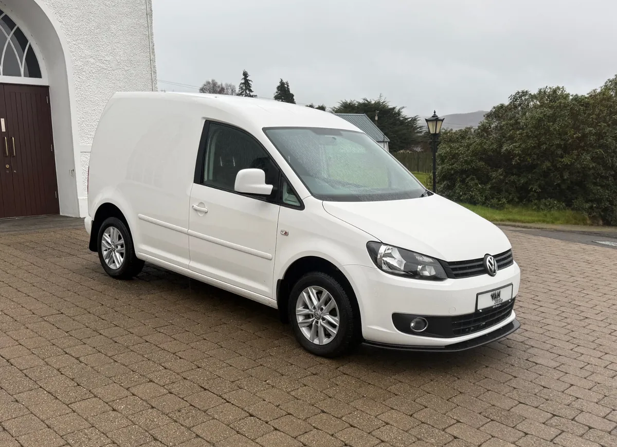 2014 Volkswagen Caddy 1.6 tdi 102bhp NO VAT! - Image 1