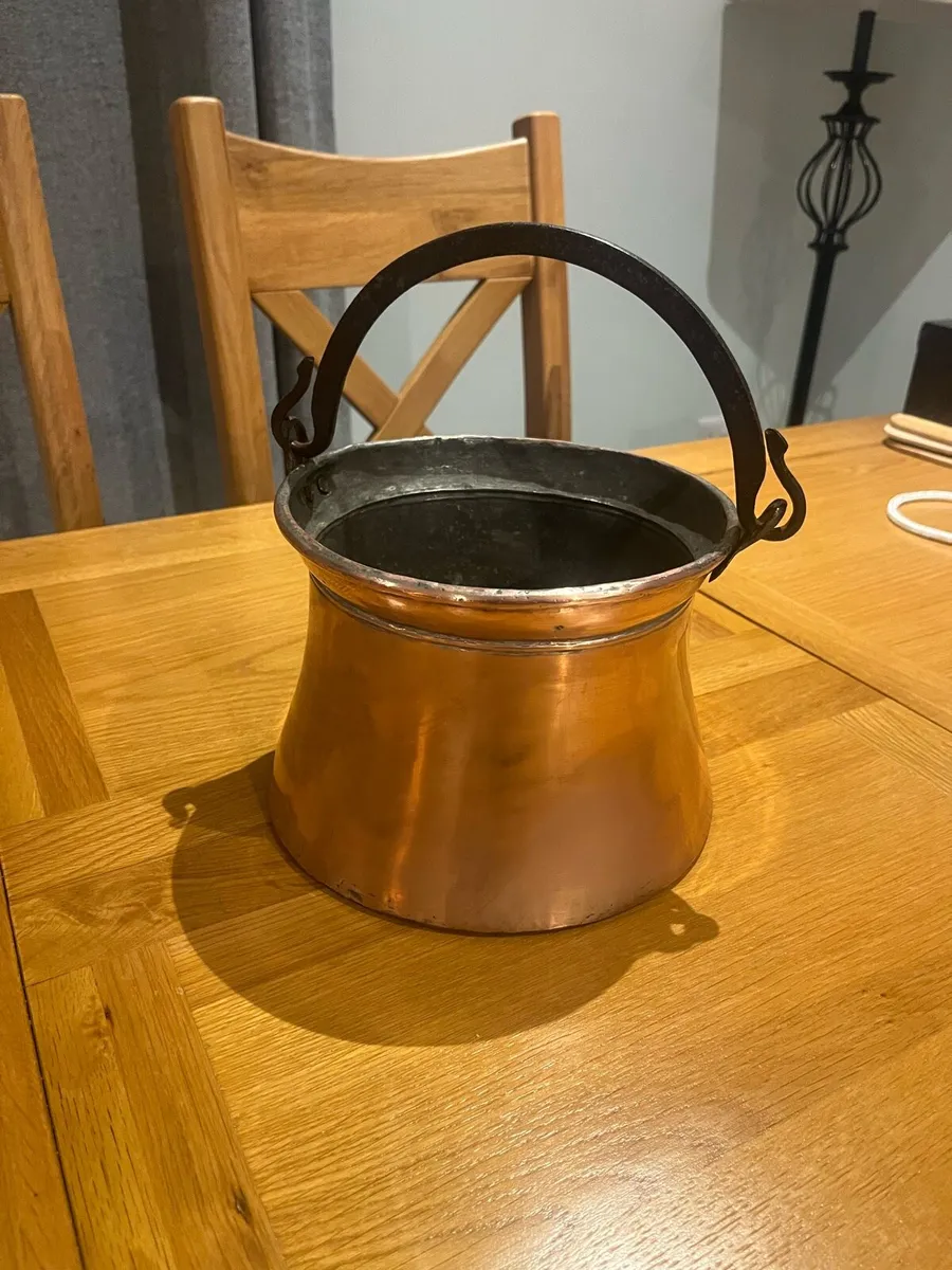 Antique French Copper Pot - Image 1