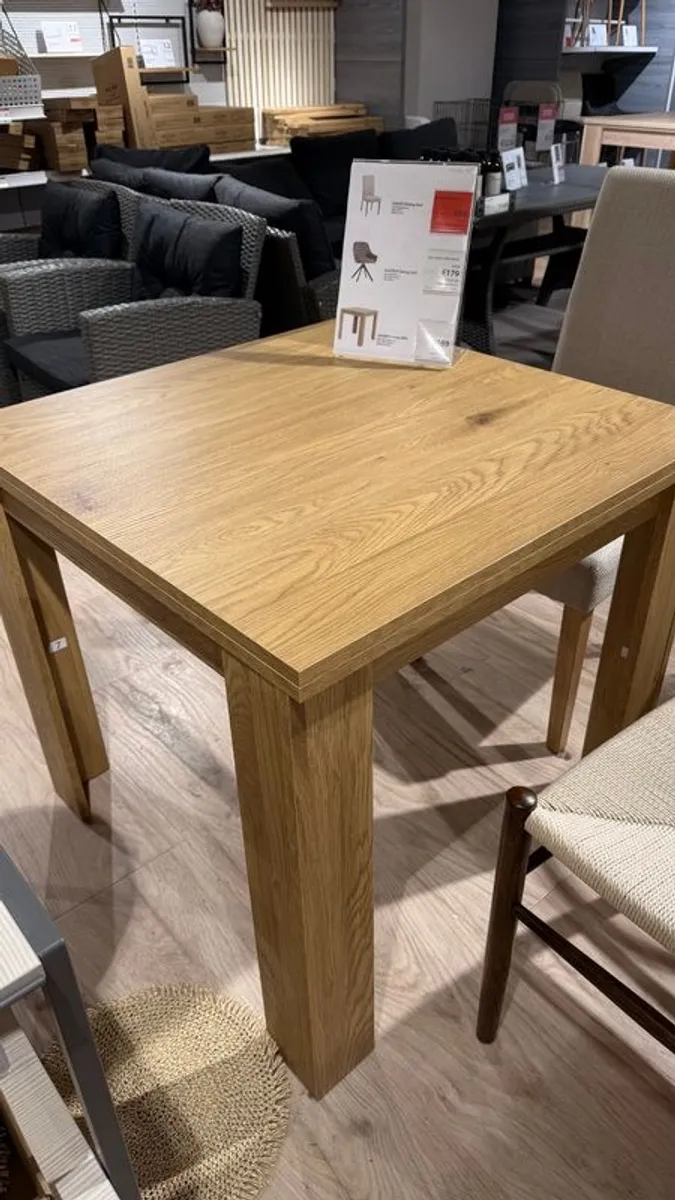 Table with chairs - Image 2