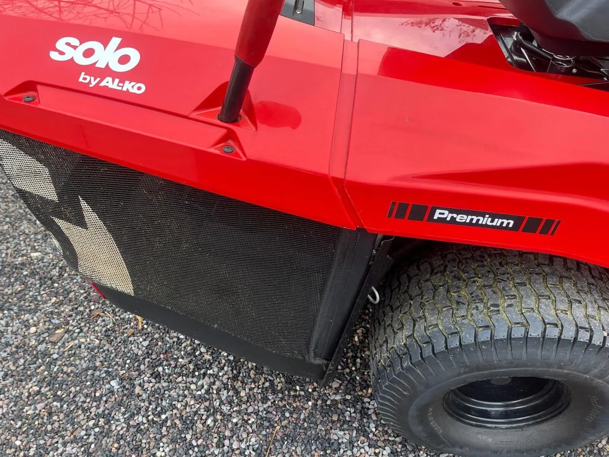 Ride on lawnmower - Image 4