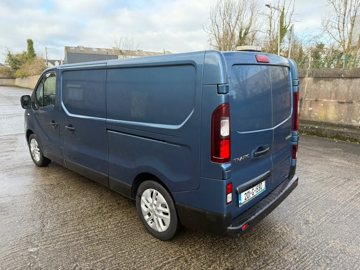 201 Renault Trafic  sport 2.0 DOE 1/27 - Image 4