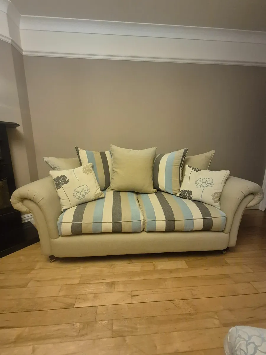 3 piece suite - Image 1