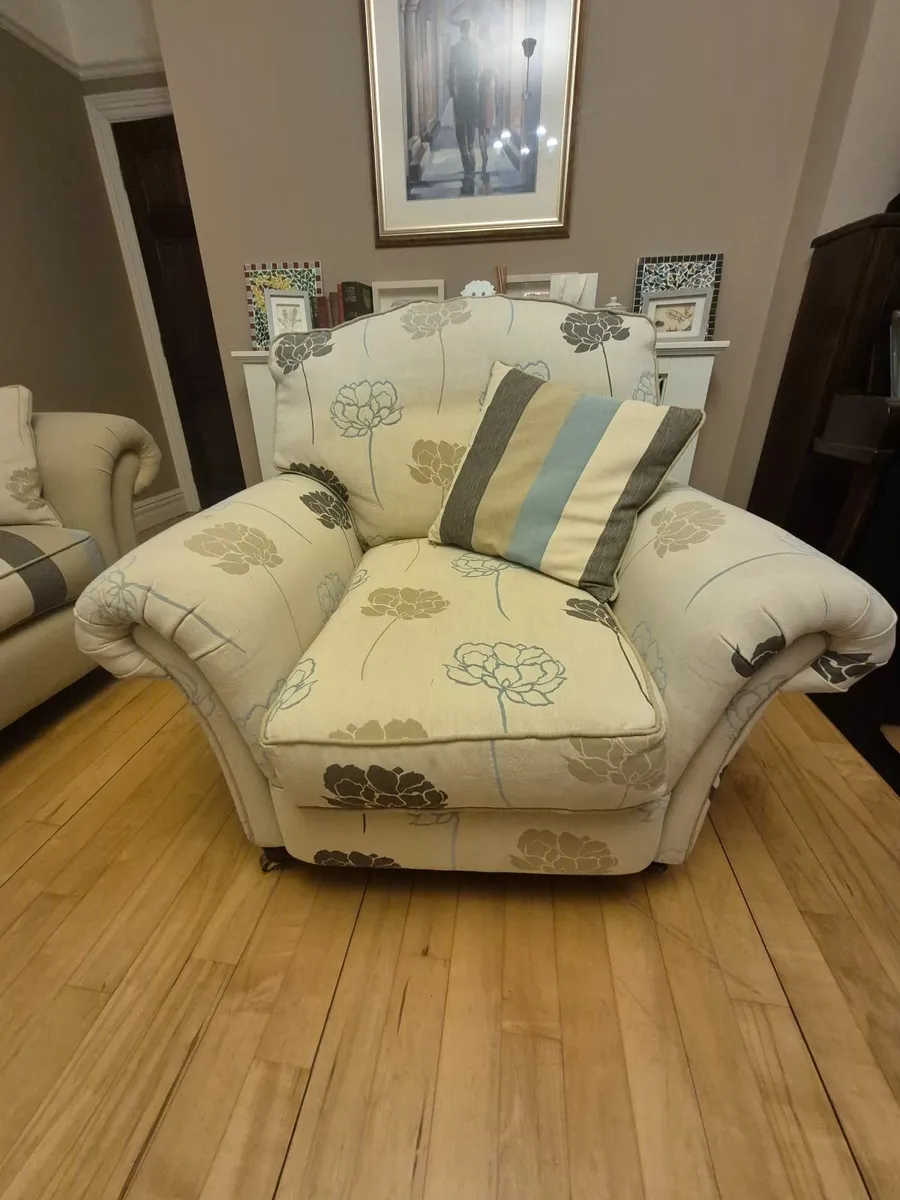 3 piece suite - Image 2