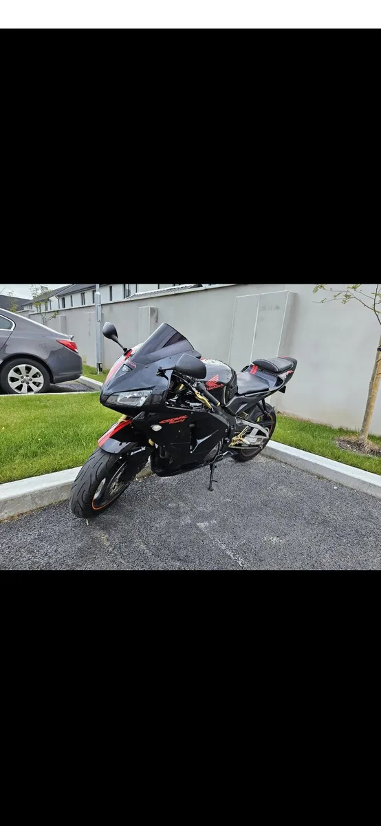 Honda CBR 600RR - Image 4