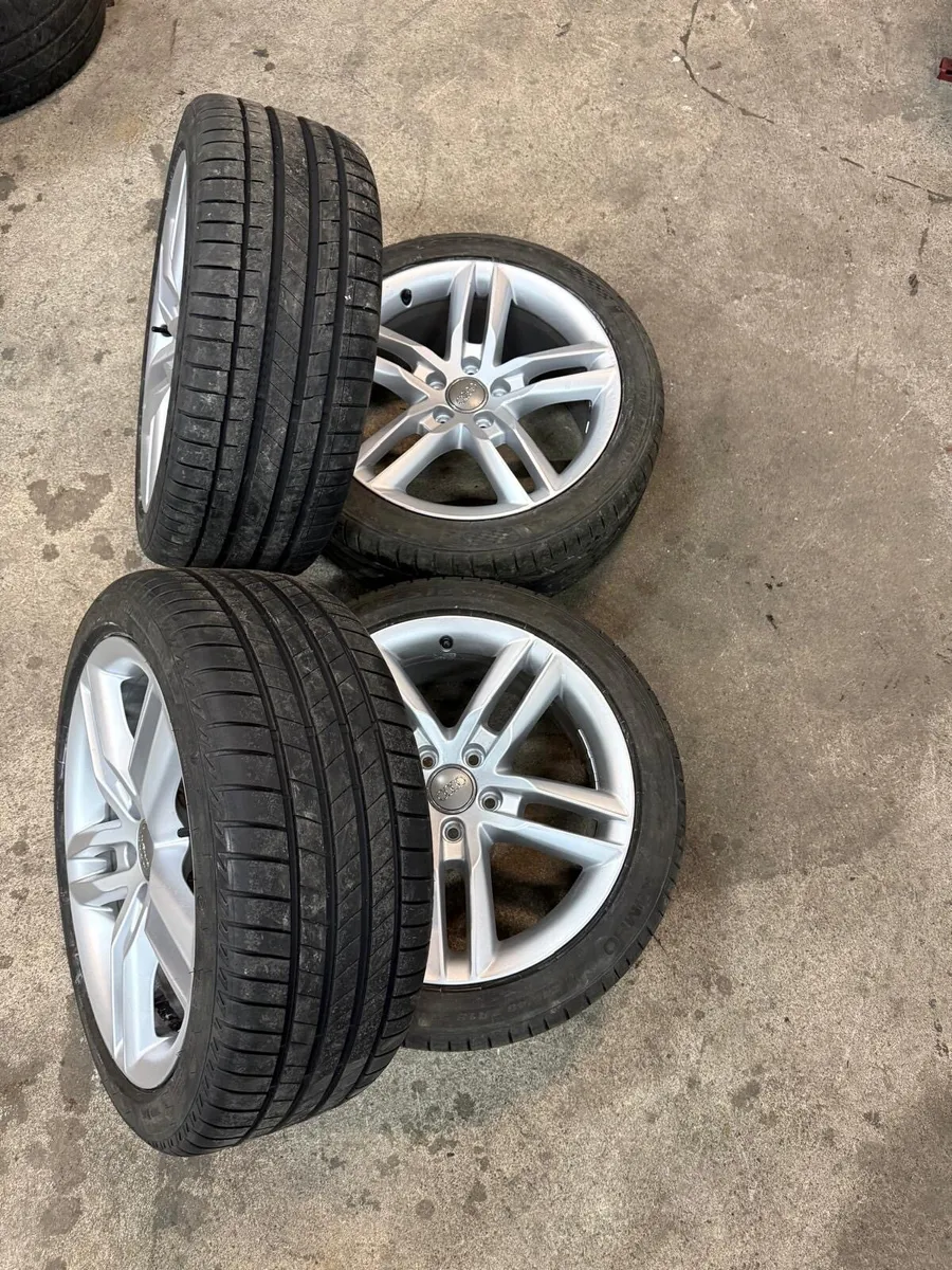 Audi Alloy Wheels & Tyres 245/40/18 - Image 3