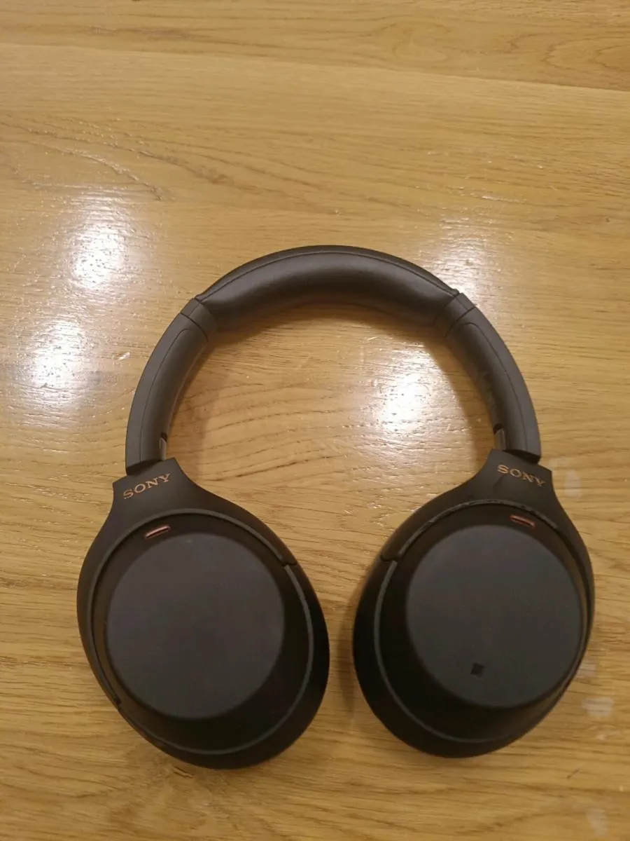 SONY WH-1000XM4 - Image 1