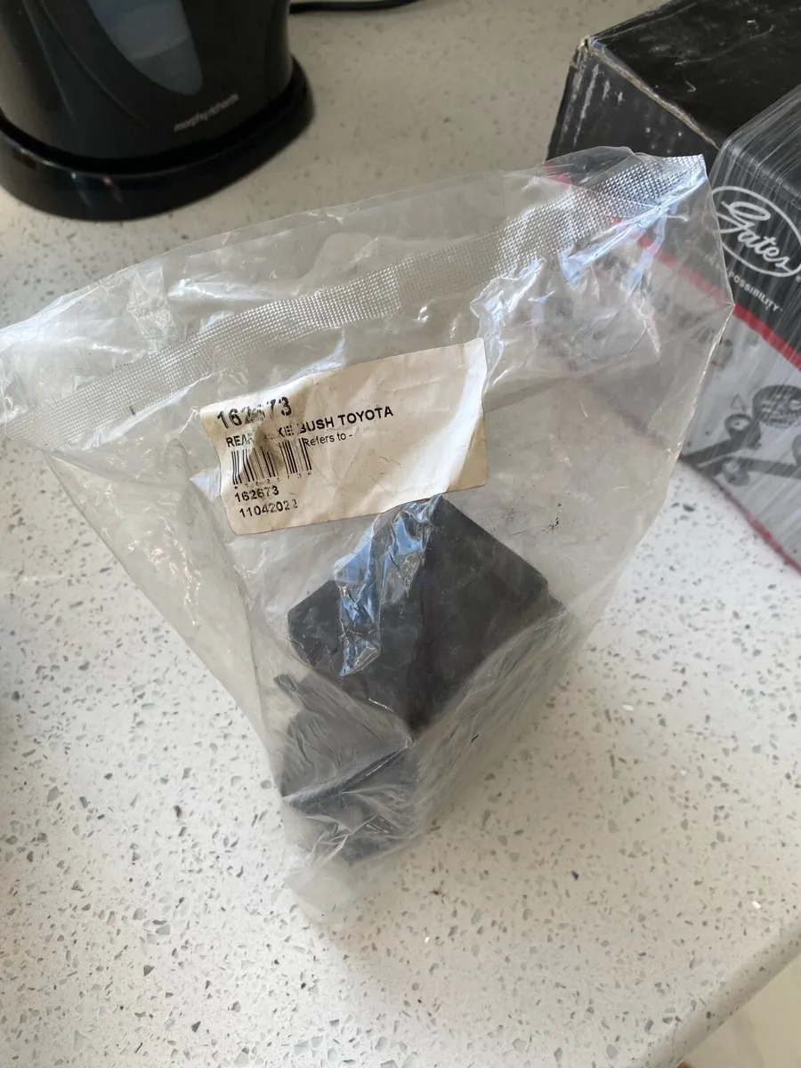 Toyota Land Cruiser Parts - Image 2