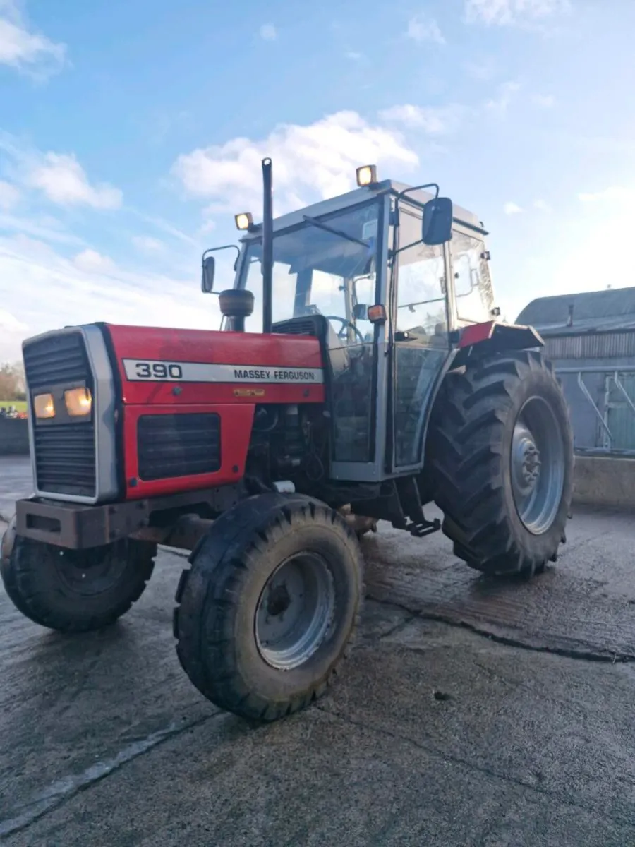 Massey 390 - Image 2