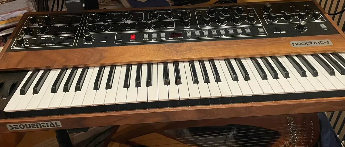 Sequential Prophet 5 keyboard - Image 2
