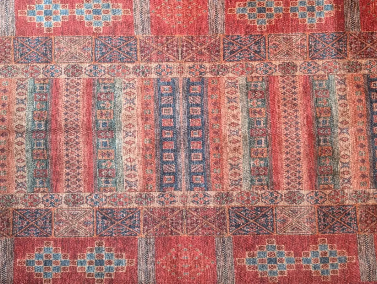 New Machine Washable Rug - Image 3