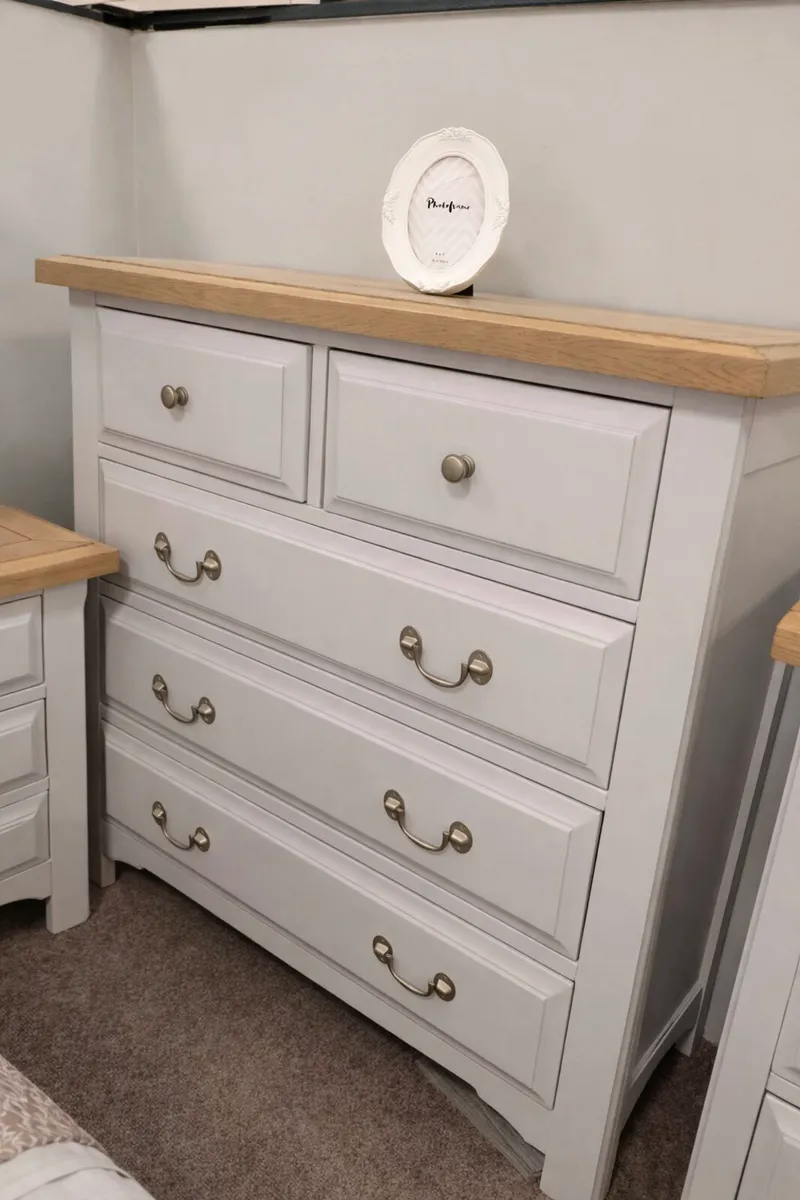 Tall Chest of 5 Drawers Oak. Brand New - Image 2