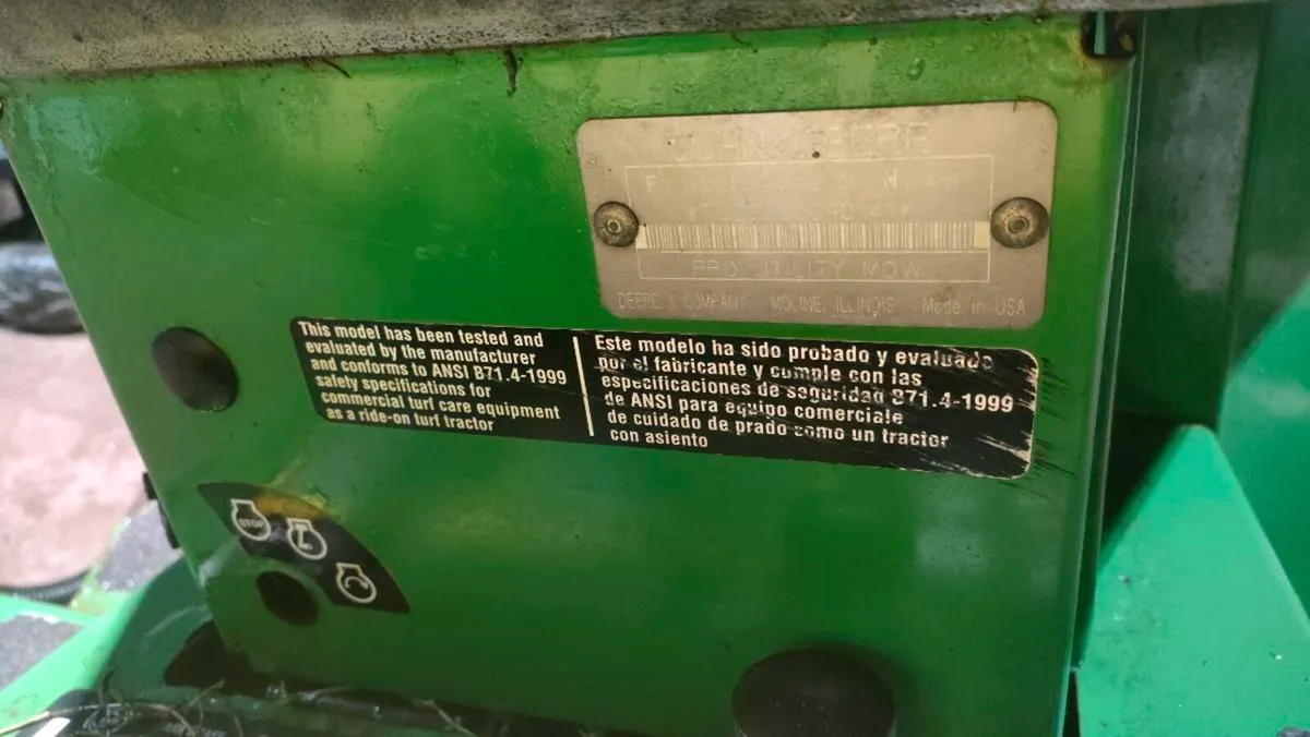 John Deere lawnmower - Image 3