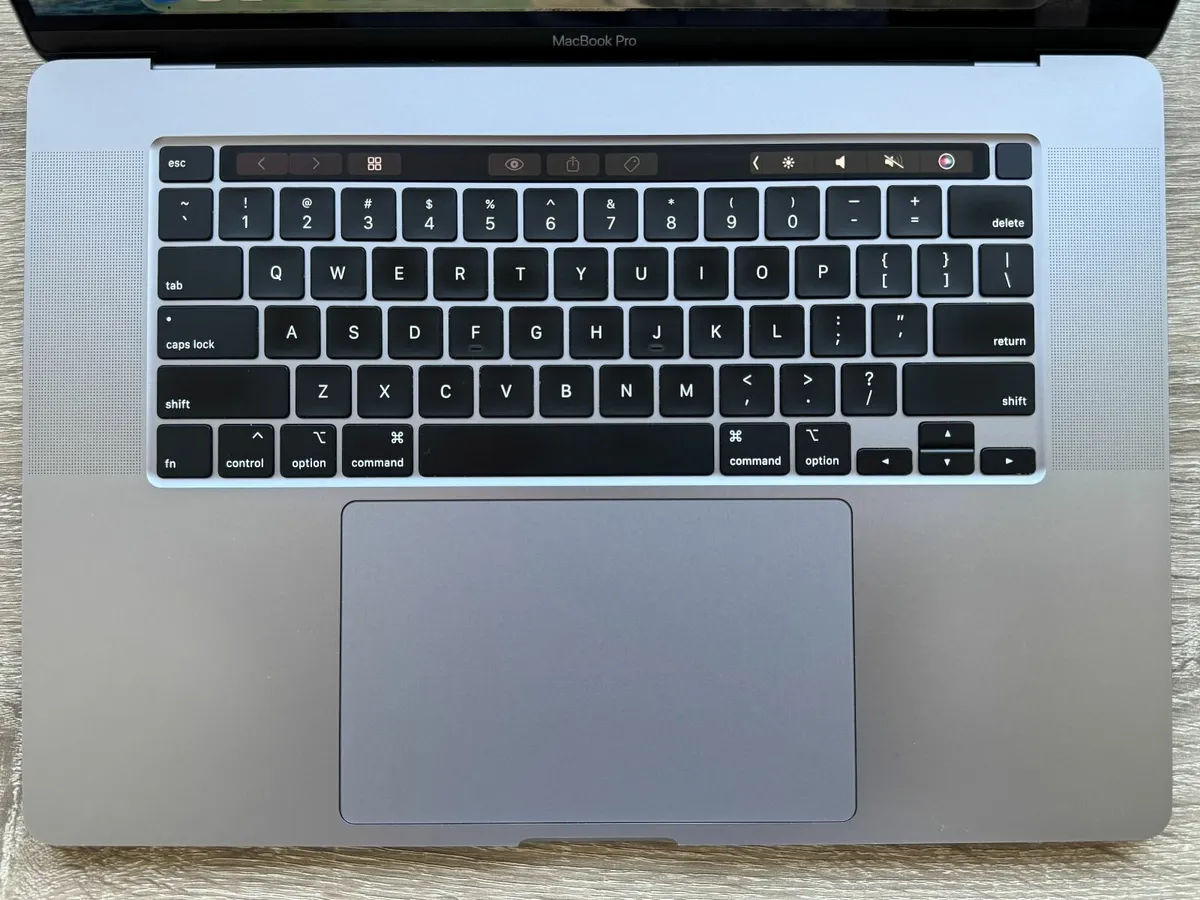 MacBook Pro 16" 2019 i7-9750H | 16GB | 512GB | 4GB - Image 4