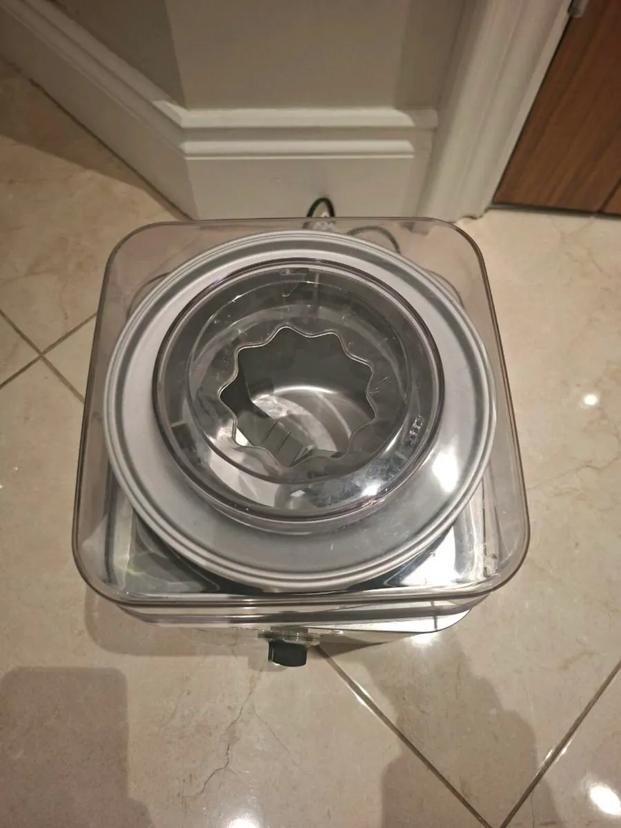 Cuisinart Ice Cream Maker - Image 2