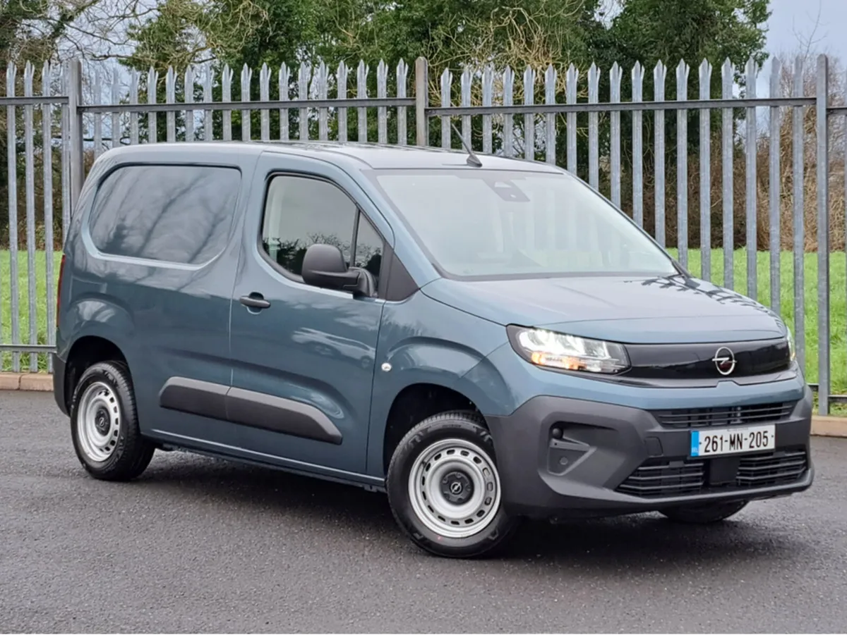 Opel Combo KOMFORT L1H1 1.5TD 100BHP **LED HEADLIG - Image 2