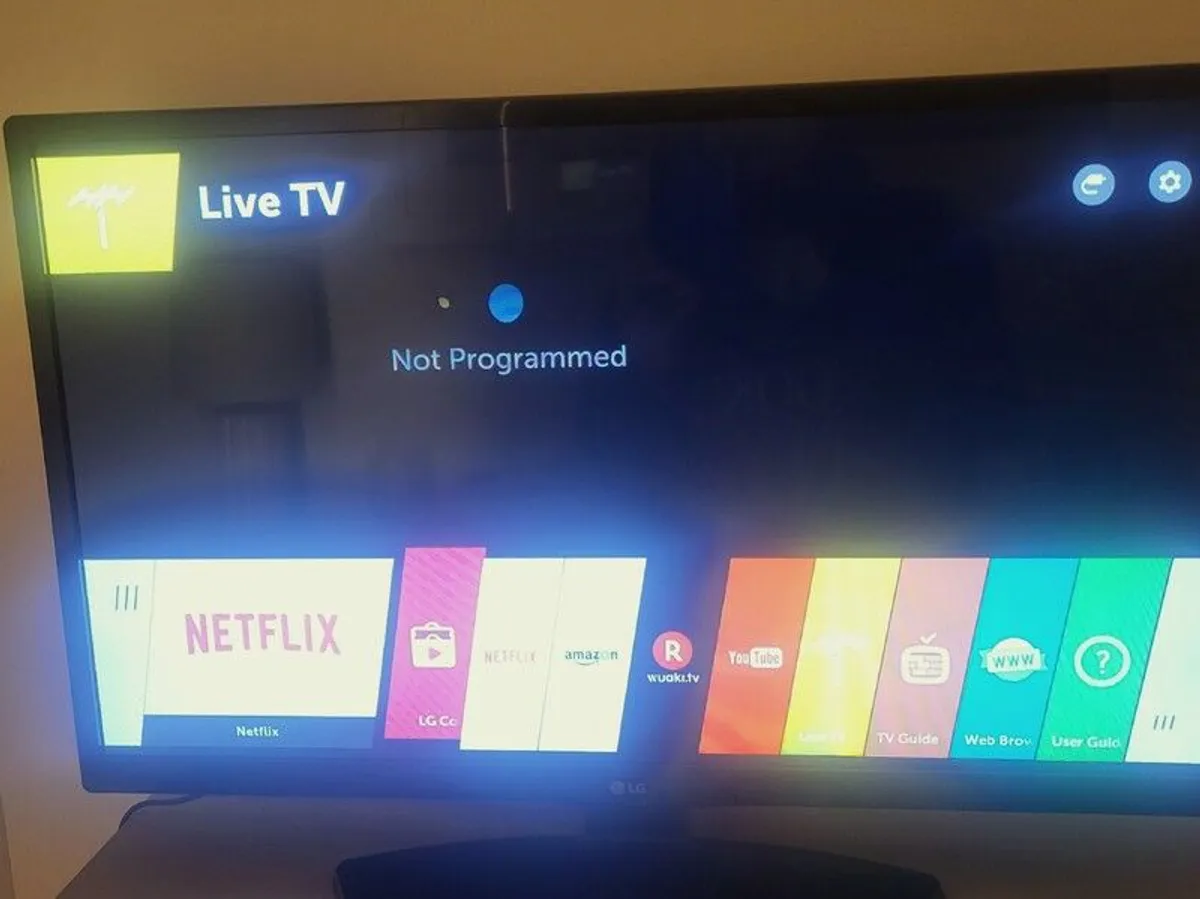 LG 28" Colour TV - Image 1