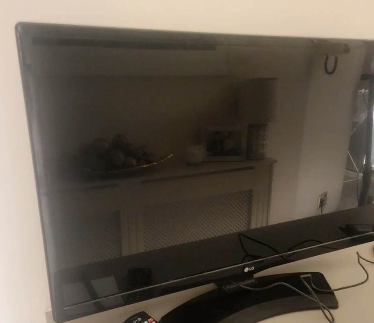 LG 28" Colour TV - Image 2