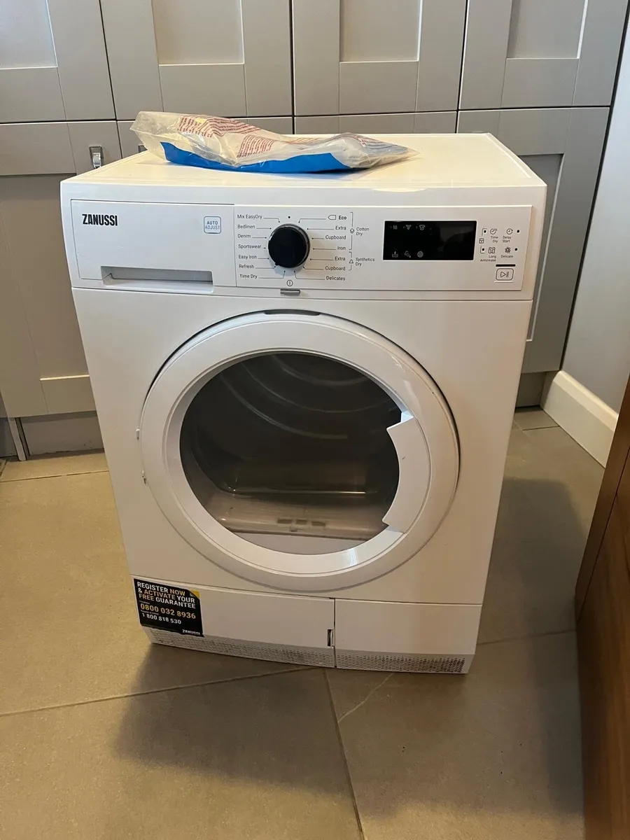 Zanussi 10kg condenser tumble dryer - Image 1