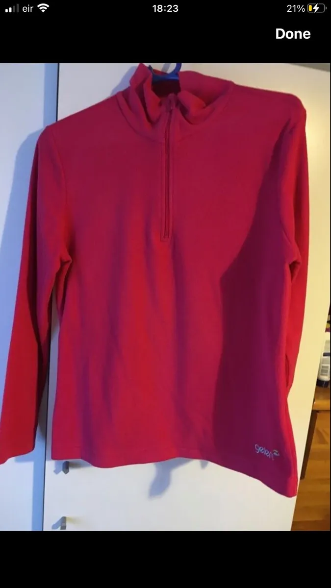 Ladies Gilbert fleece size 10 €10 - Image 2