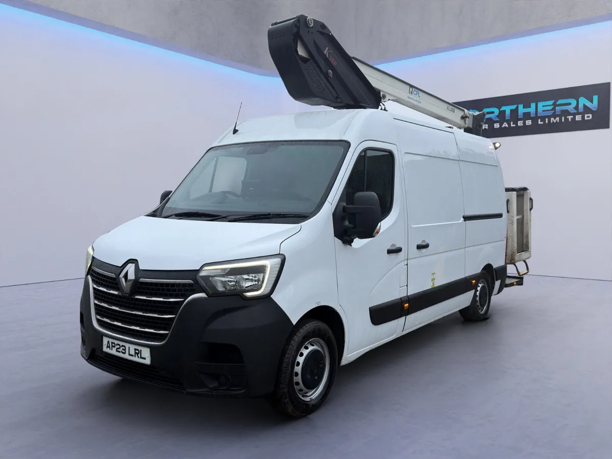 2023 Renault Master Cherry Picker - Image 3