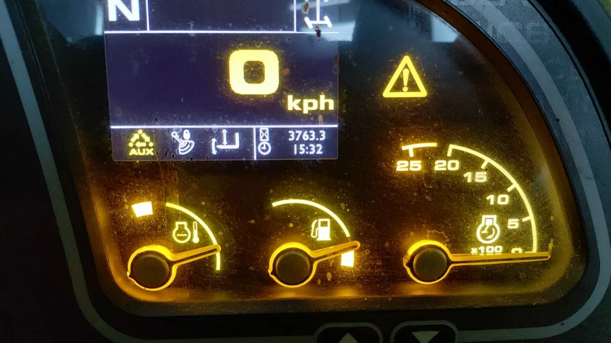 JCB 525-60 Hi viz - Image 4