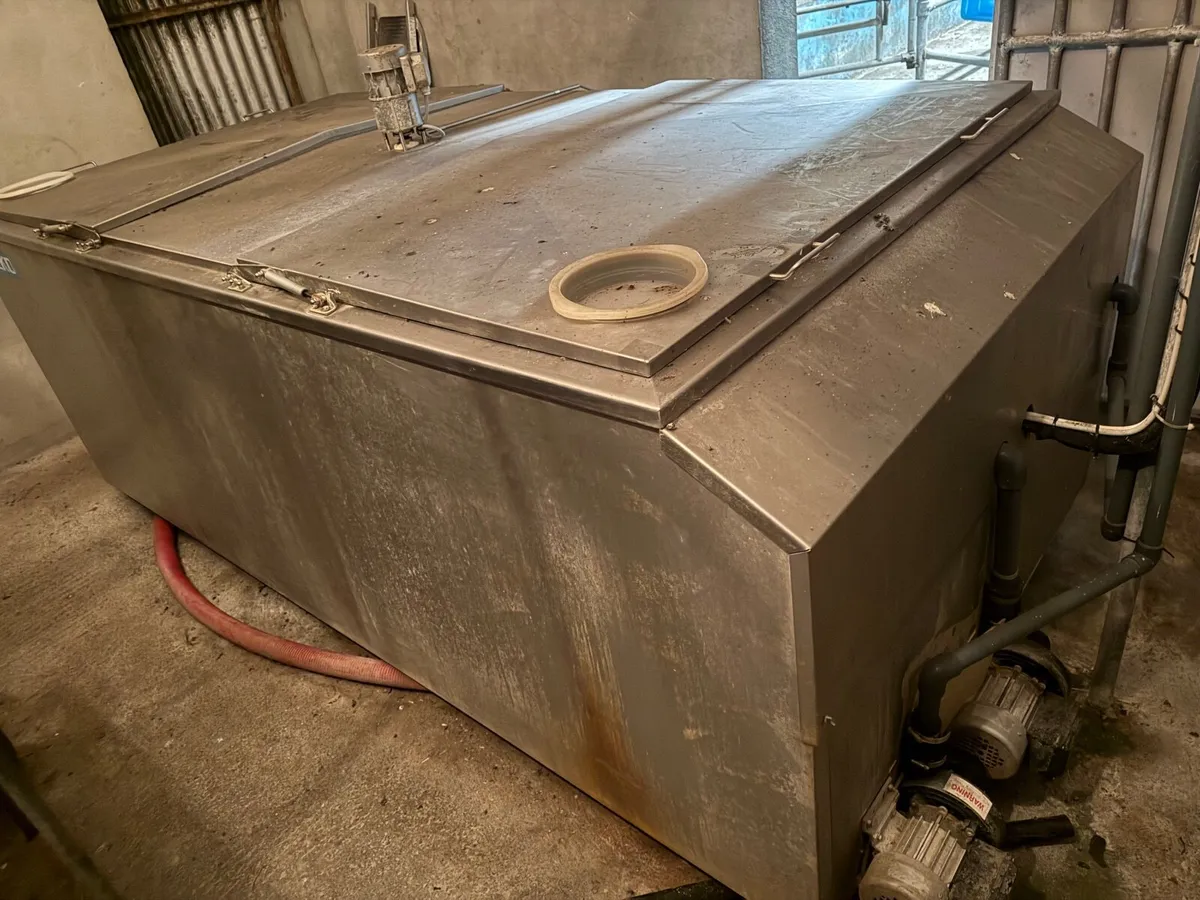 Six unit Dairymaster milking parlour - Image 3