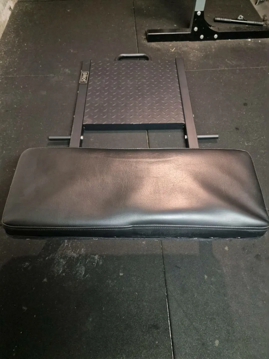 Hip Thrust - Image 3