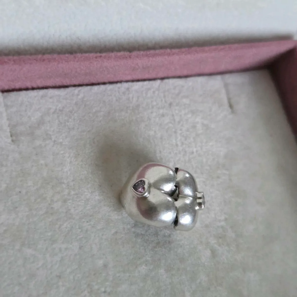 Pandora heart clip charm with pink cubic zirconia - Image 1