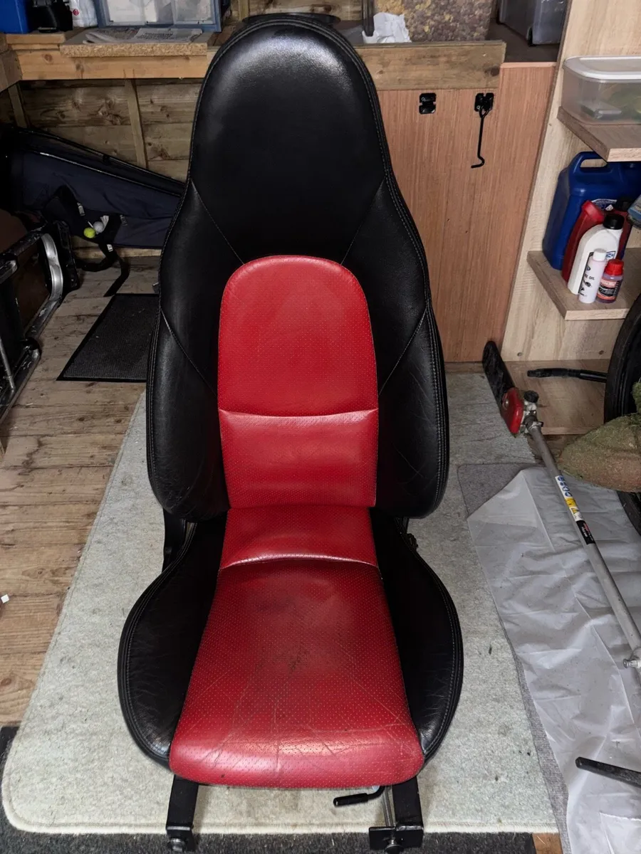 MX5 Car Seats - Image 2