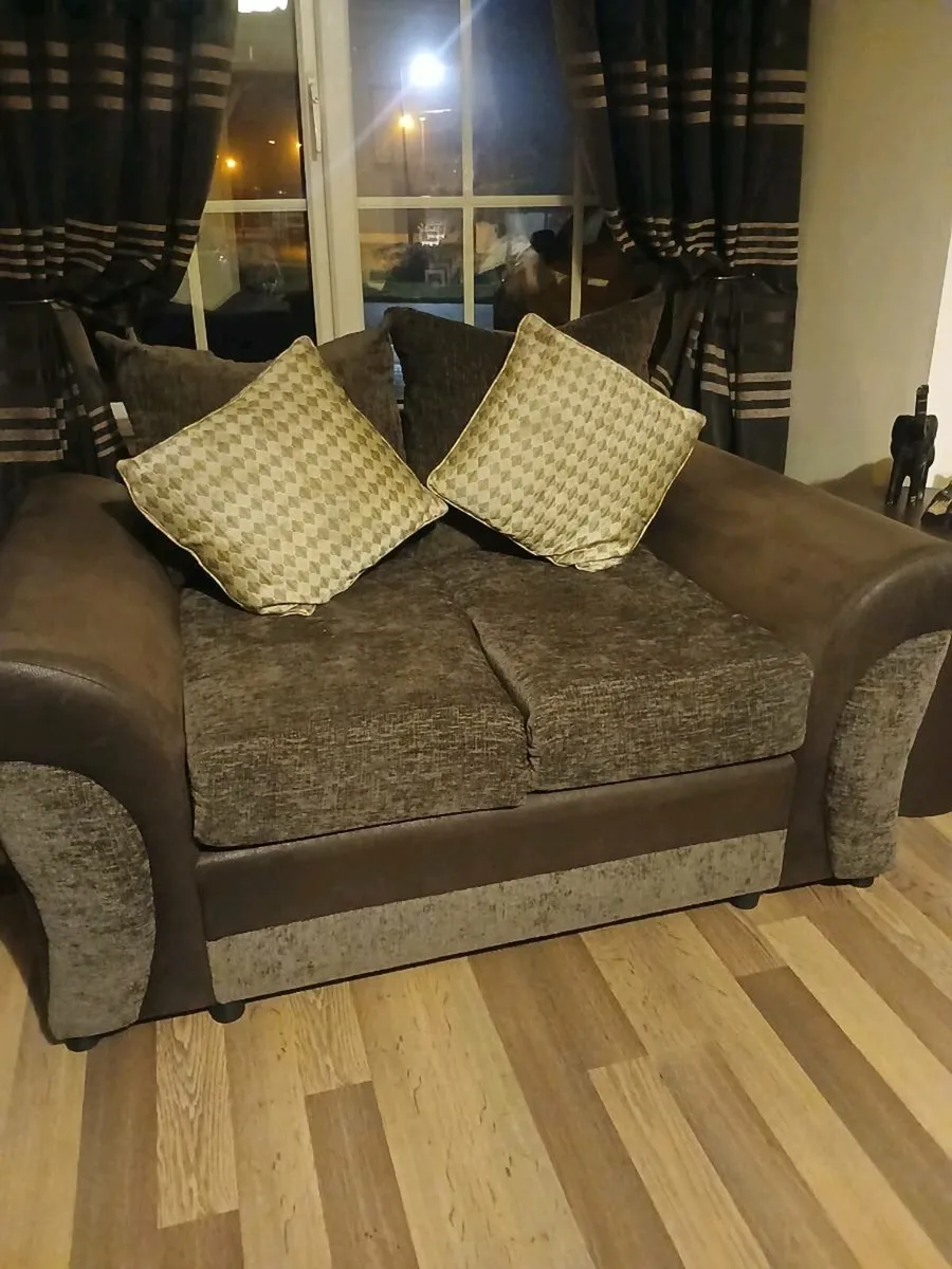 3 seater 2 seater and swivel chair - Image 1