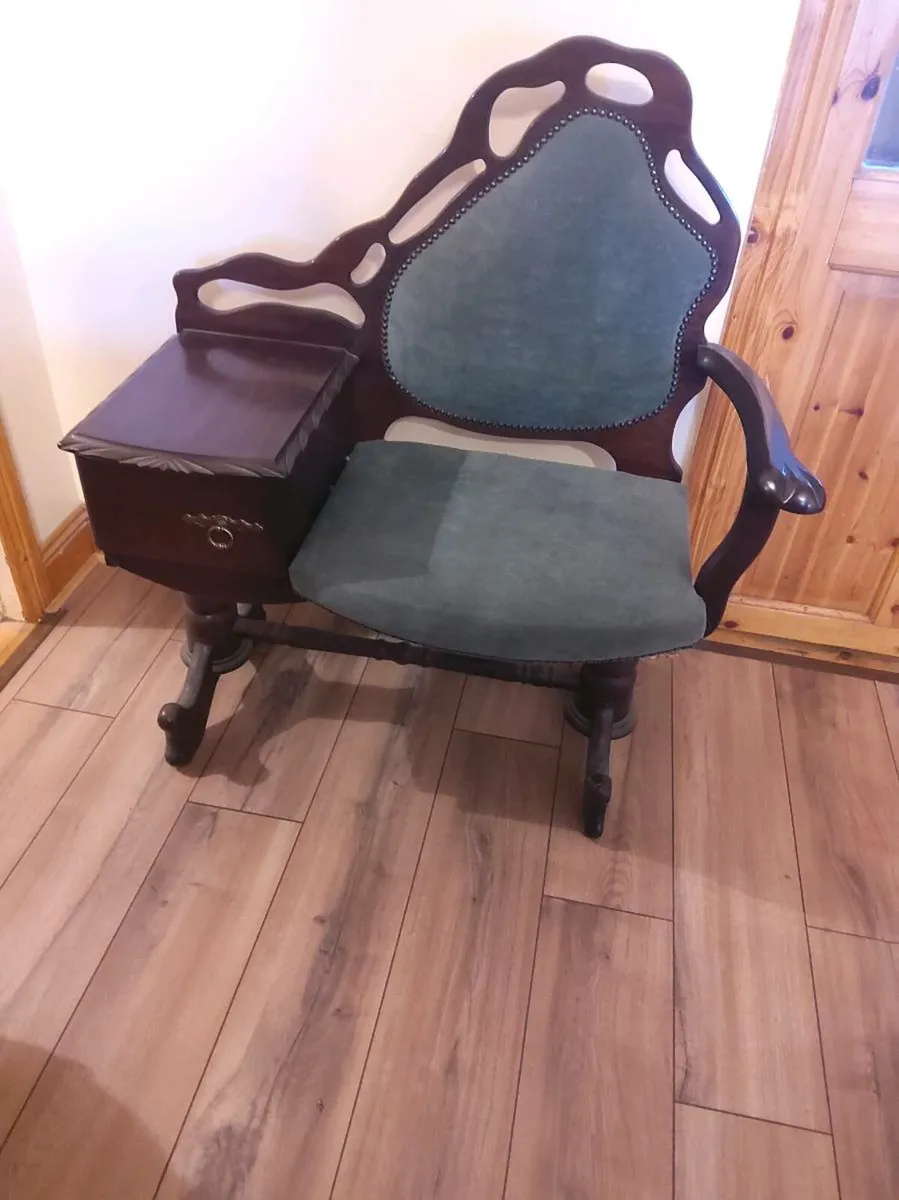 Telephone chair with table