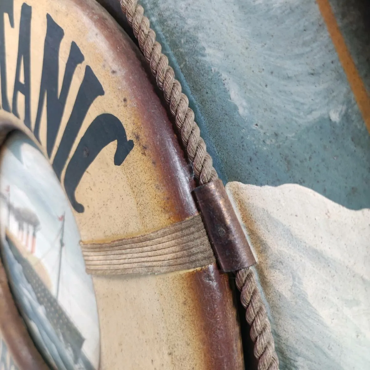 Vintage Titanic painting memorabilia🚚 - Image 3