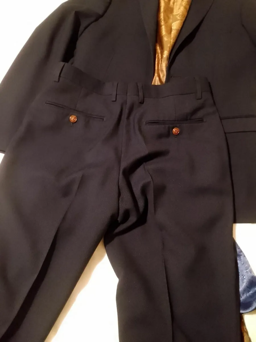 Men's Suit - Image 4