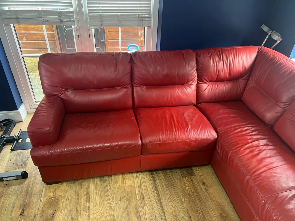 Leather corner couch - Image 3