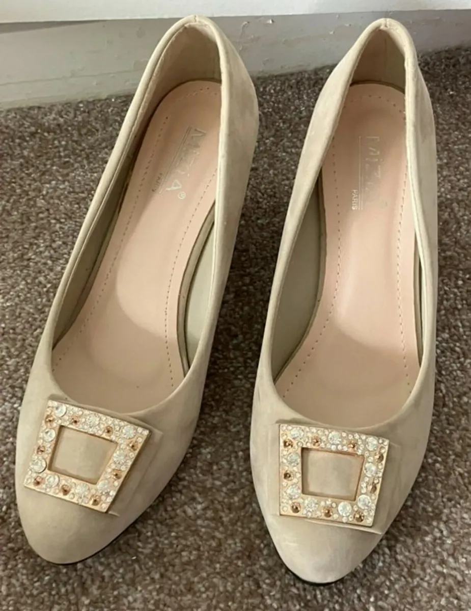 Ladies Shoes - Image 2